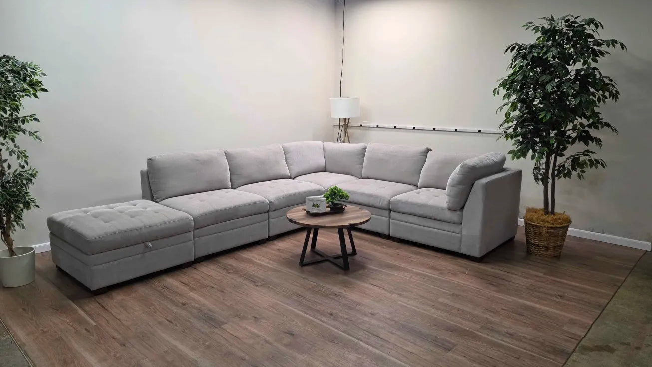 Thomasville Tisdale Modular Sectional 6-piece with Storage Ottoman