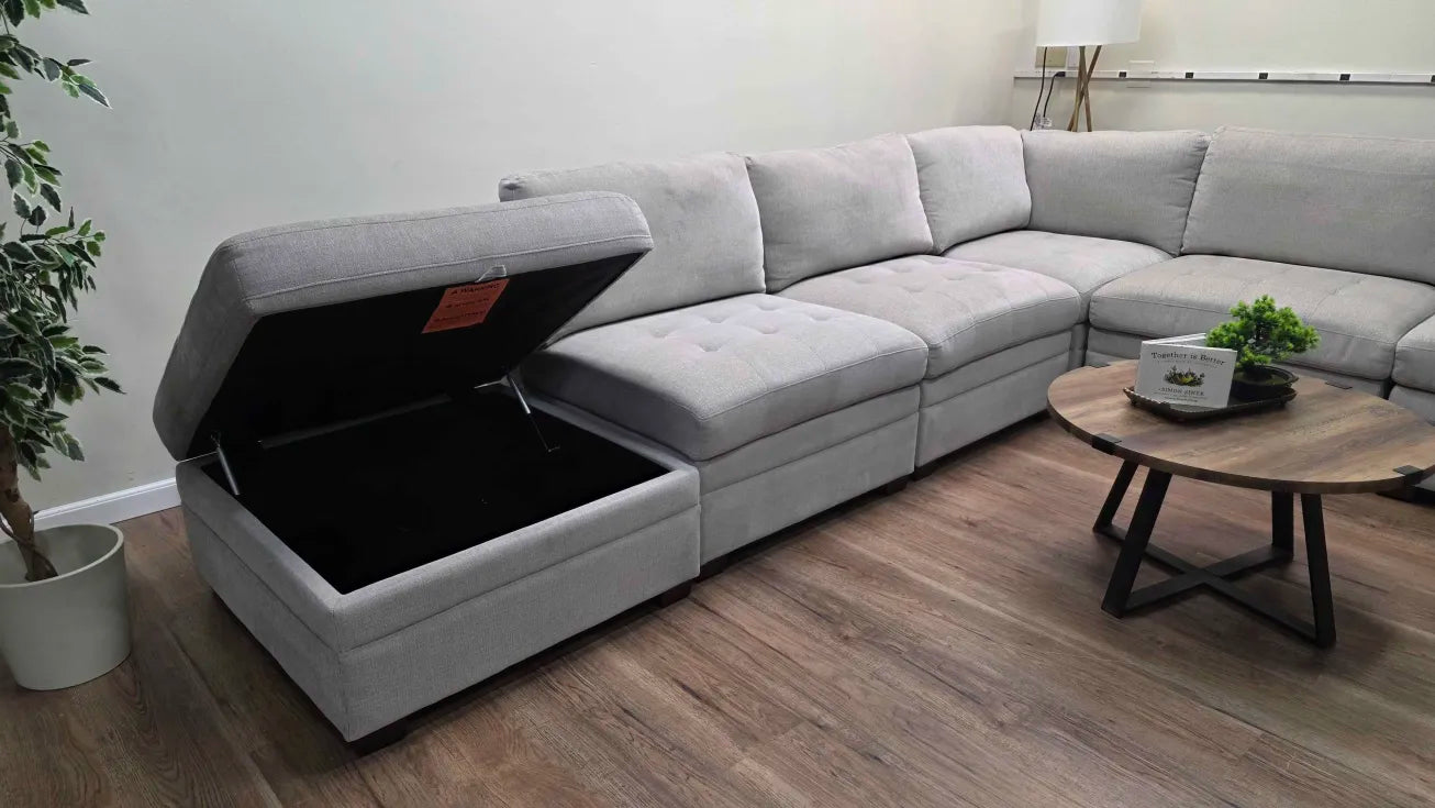 Thomasville Tisdale Modular Sectional 6-piece with Storage Ottoman