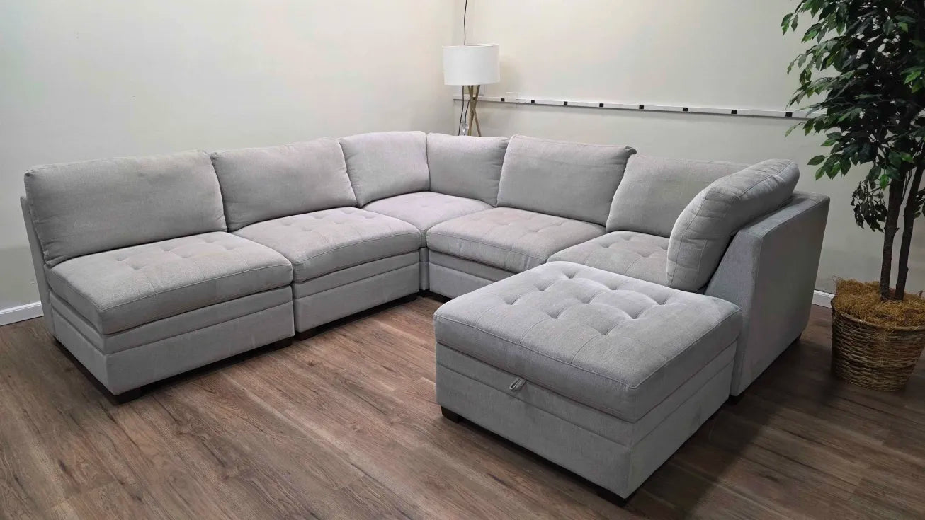 Thomasville Tisdale Modular Sectional 6-piece with Storage Ottoman
