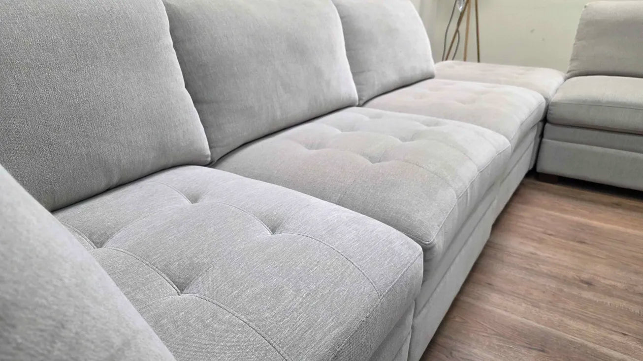 Thomasville Tisdale Modular Sectional 6-piece with Storage Ottoman