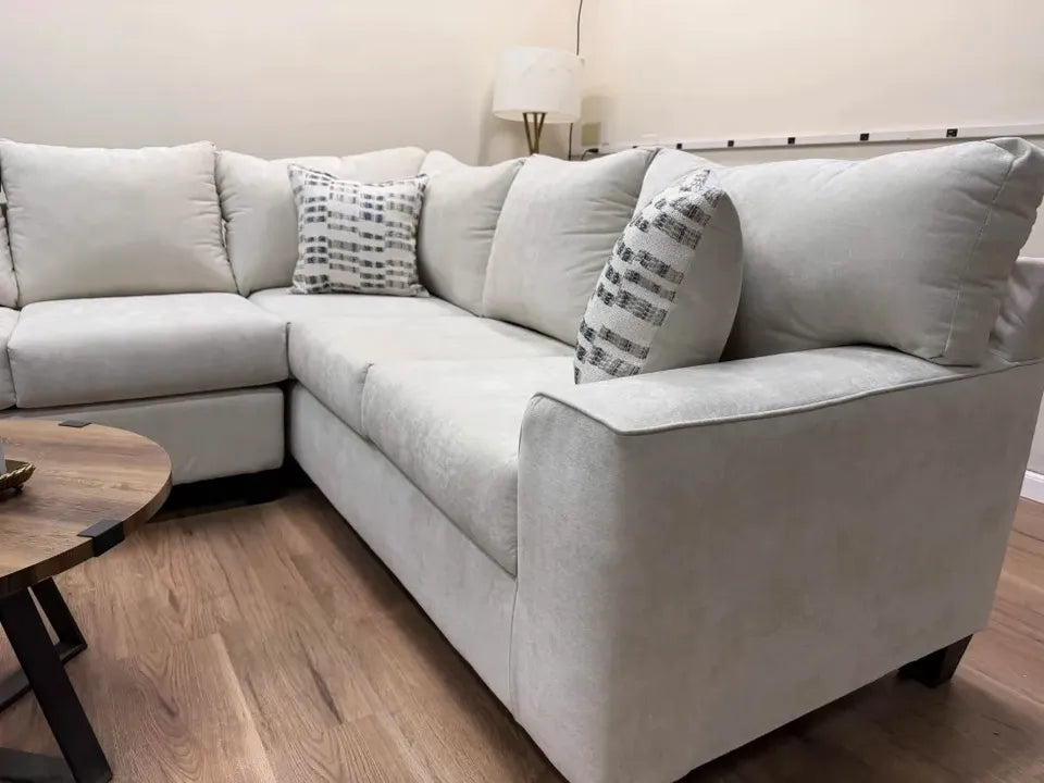 Monroe 2-Piece Sectional