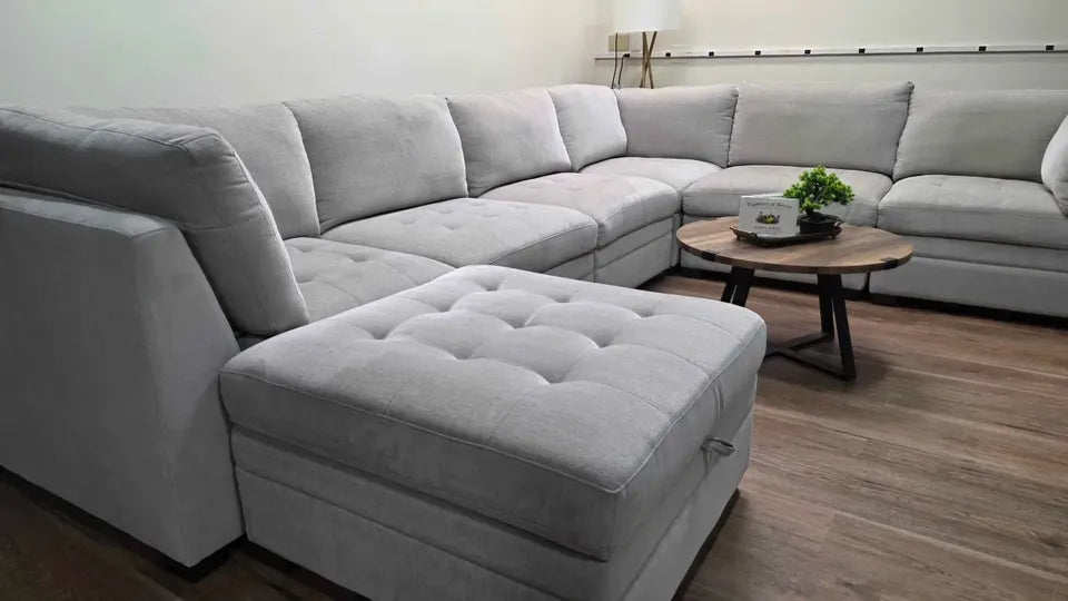 Thomasville Tisdale Modular Sectional Couch 7-piece Beige with Storage Ottoman