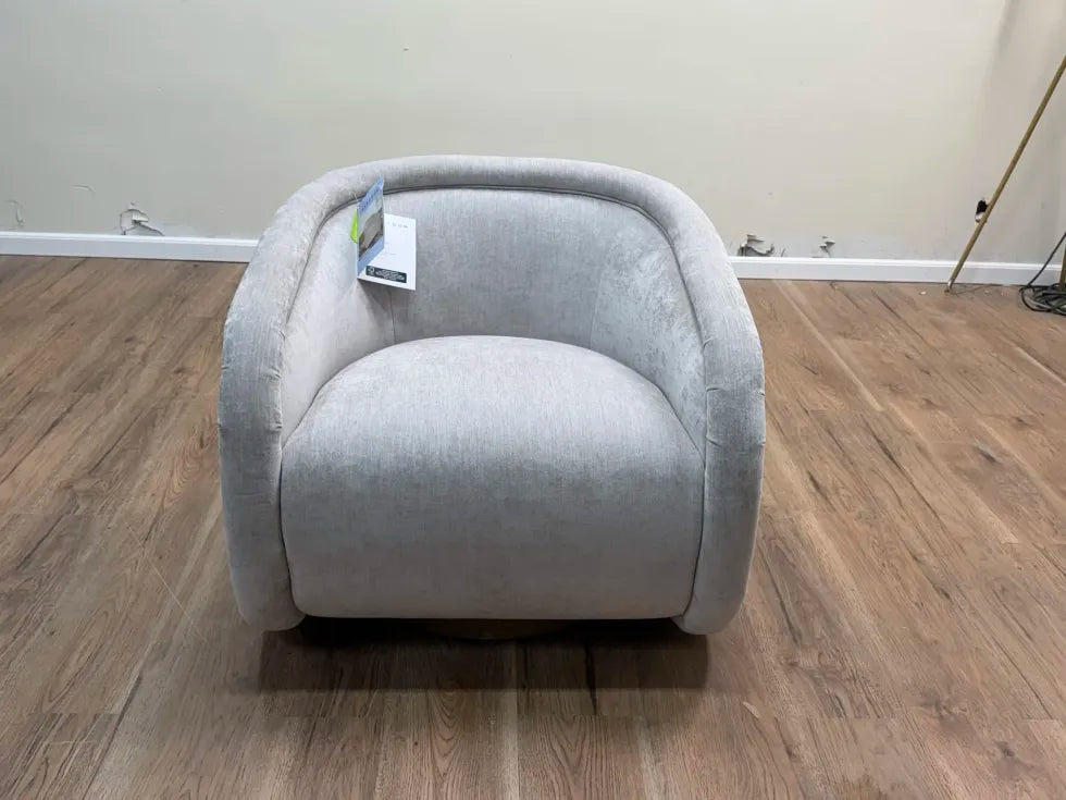 Henredon Aspen Hill Fabric Swivel Chair