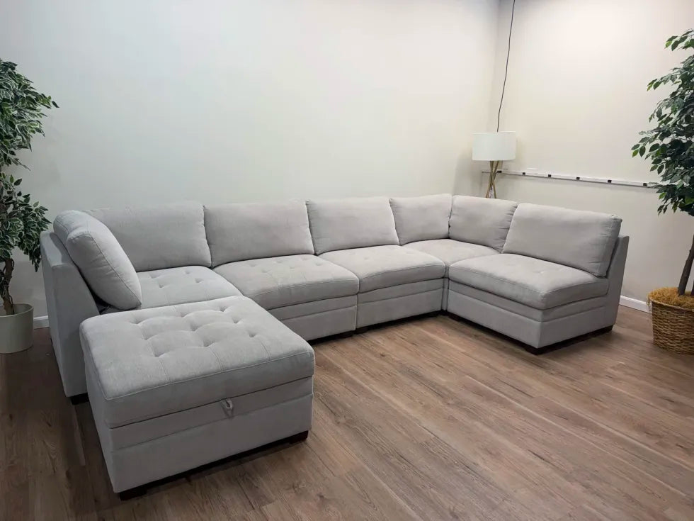 Thomasville Tisdale Modular Sectional 6-piece with Storage Ottoman
