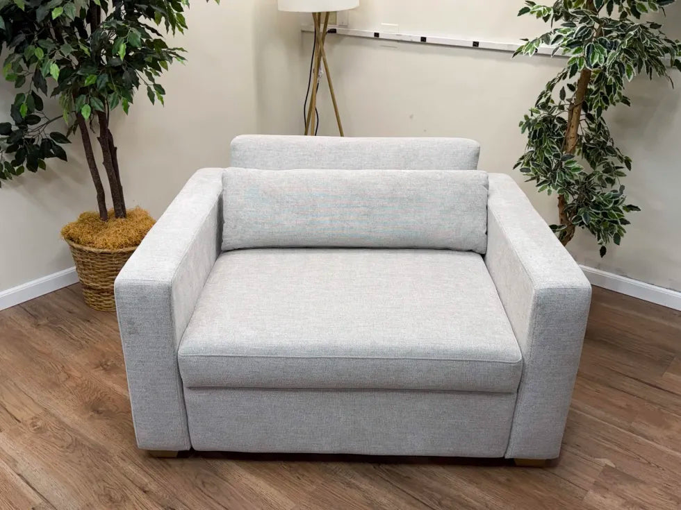 Thomasville Dillard Fabric Twin Size Convertible Sleeper Chair