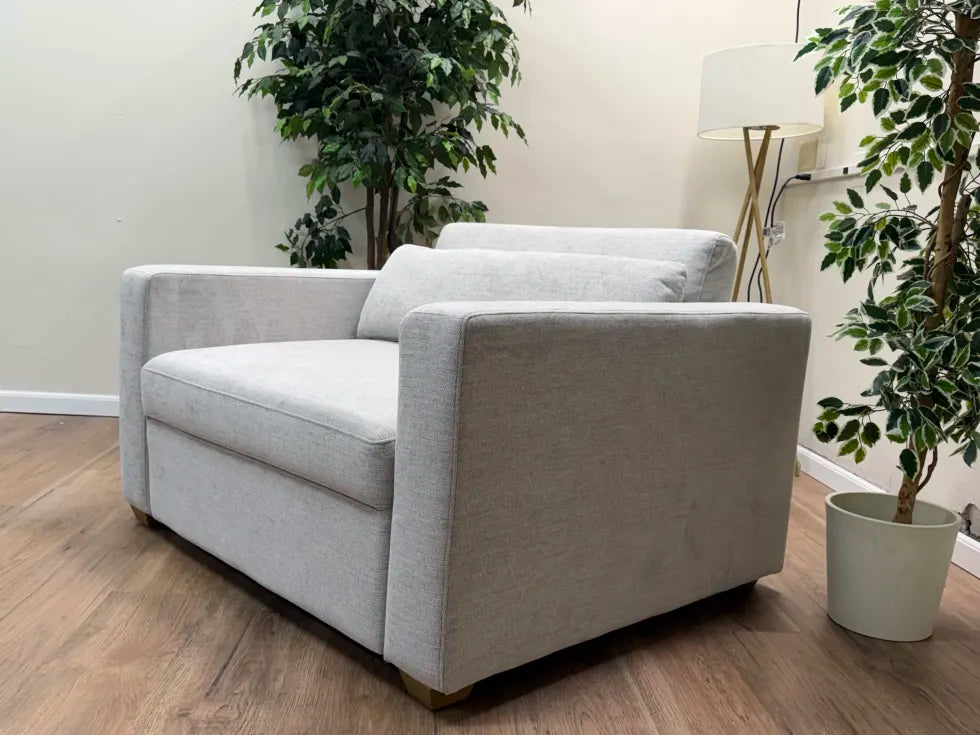 Thomasville Dillard Fabric Twin Size Convertible Sleeper Chair
