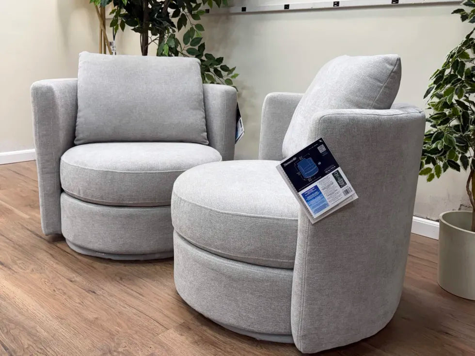 Thomasville Davos Swivel Chair