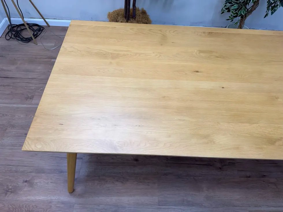 Seno 71 - 110 Extendable Dining Table - Oak