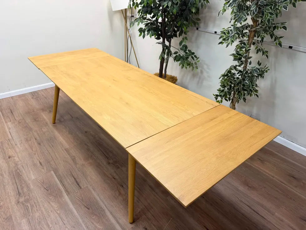 Seno 71 - 110 Extendable Dining Table - Oak
