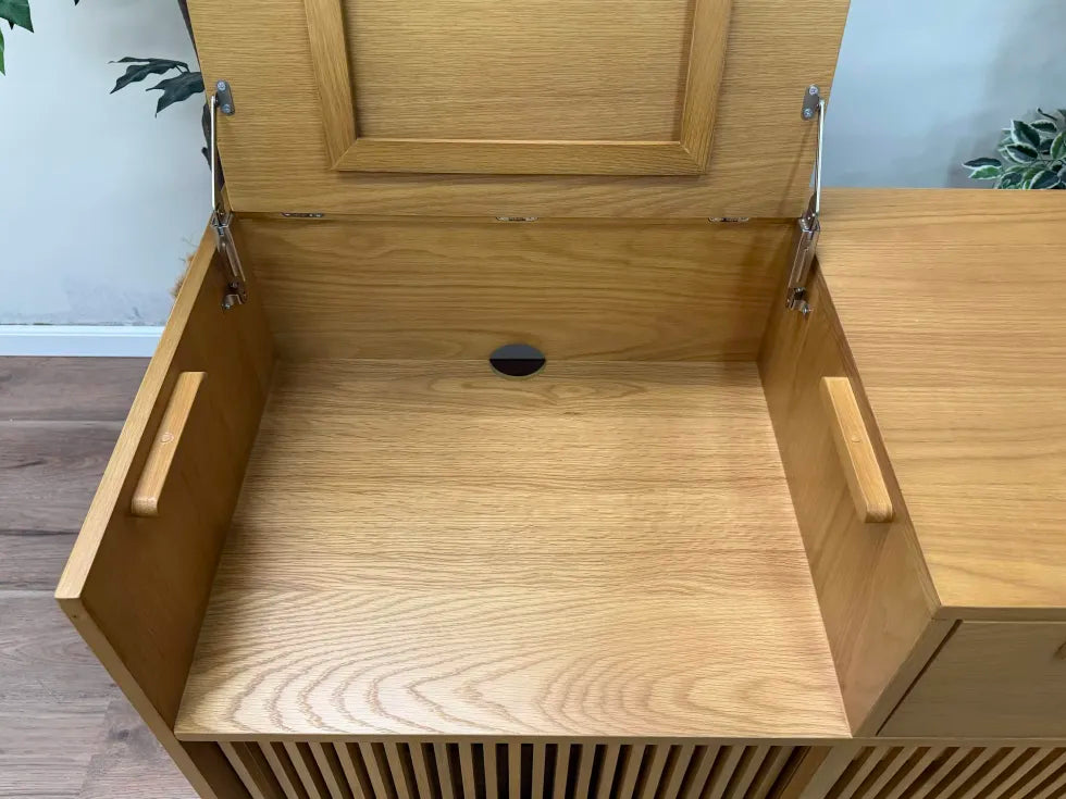 Article Jokuna Vinyl Media Unit