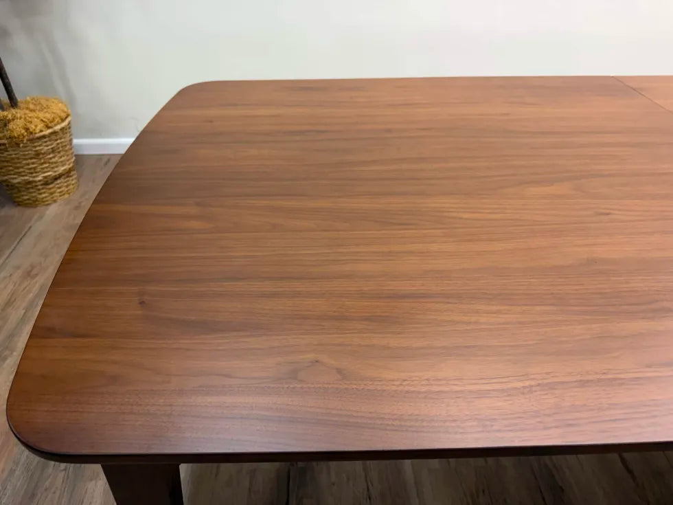 Plumas 92.5" - 112" Extendable Dining Table - Walnut