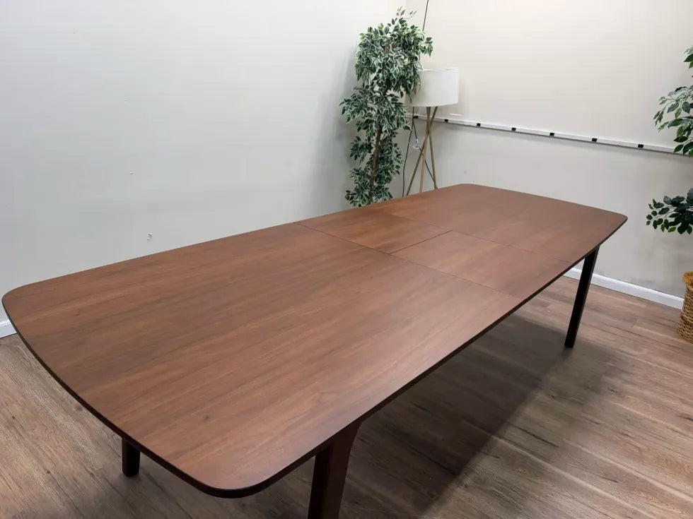 Plumas 92.5" - 112" Extendable Dining Table - Walnut
